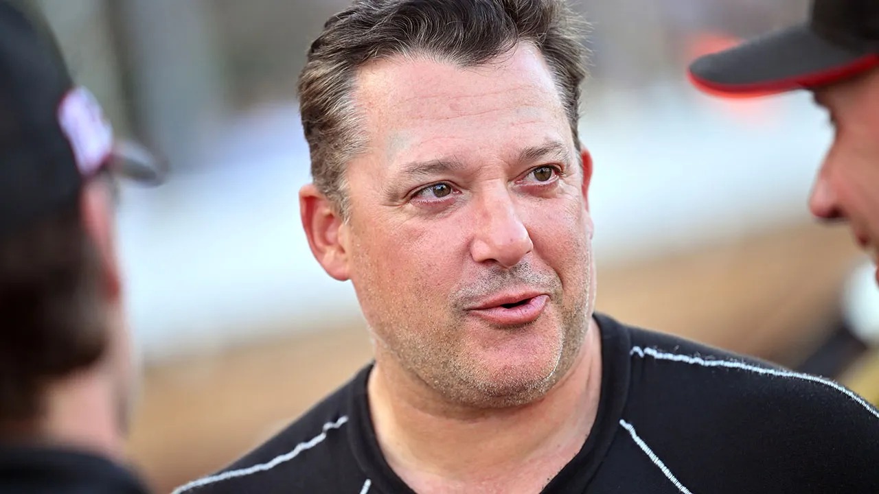 UNBELIEVABLE SAD NEWS: Eldora Speedway Owner Tony Stewart Open war for ...