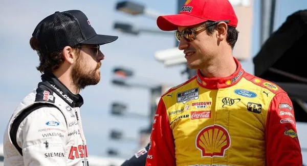 UNEXPECTED SAD NEWS: Nascar Star Joey Logano and Ryan Blaney had misunderstanding and been suspended indefinitely due to….