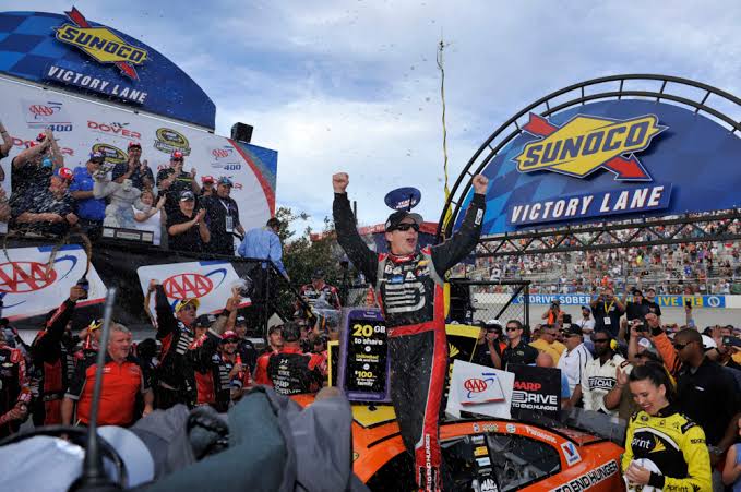 Jeff Gordon, No. 24 team reach stardom with inaugural Brickyard 400 victory | 40 wins in 35 days