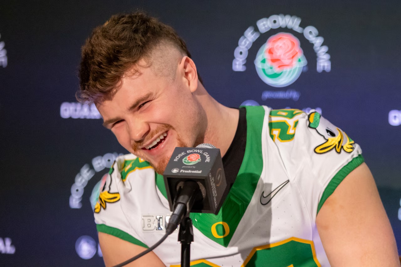 HE IS BACK: Oregon’s Top Star LB Bryce Boettcher Announces His RETURN for 2025 with a Two-Year Contract due to…